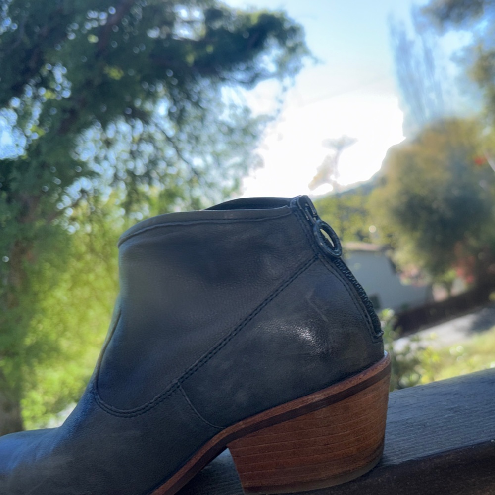 Sofft Aisley Grey-Blue Leather Ankle Booties 7.5 - Picture 4 of 16